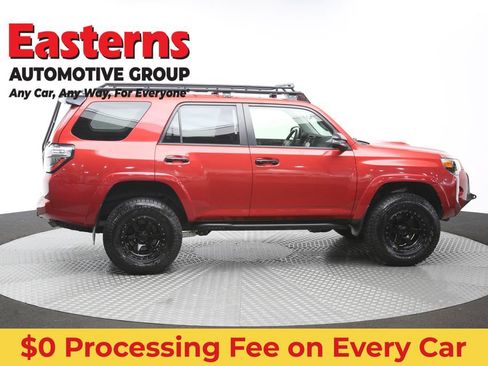 Used 2021 Toyota 4Runner Venture w/ Moonroof Package AWD/4WD image 45