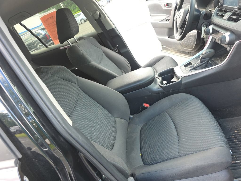 Used 2020 Toyota RAV4 LE w/ All Weather Liner Package AWD/4WD image 26