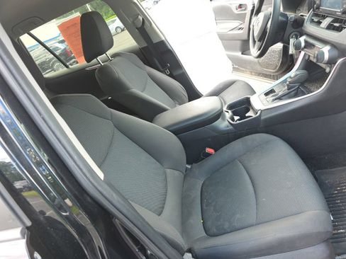 Used 2020 Toyota RAV4 LE w/ All Weather Liner Package AWD/4WD image 26