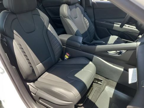 New 2026 Hyundai Elantra SEL Sport FWD image 21