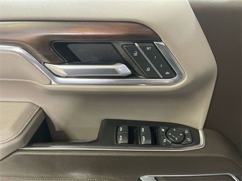 Used 2023 GMC Sierra 1500 SLT image 13