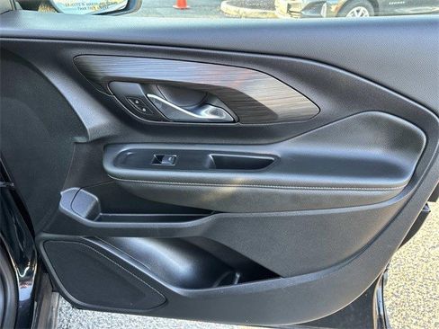 Certified 2024 GMC Terrain SLE image 8