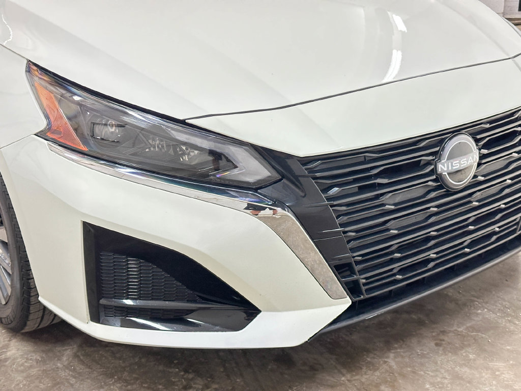 Used 2025 Nissan Altima 2.5 SV AWD/4WD image 15