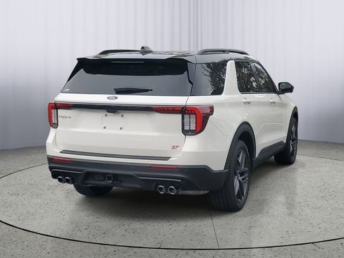 Used 2025 Ford Explorer ST w/ Sun And Sound Package image 4