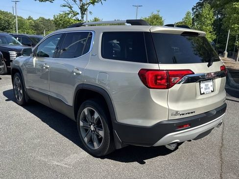 Used 2017 GMC Acadia SLT w/ LPO, Protection Package AWD/4WD image 5