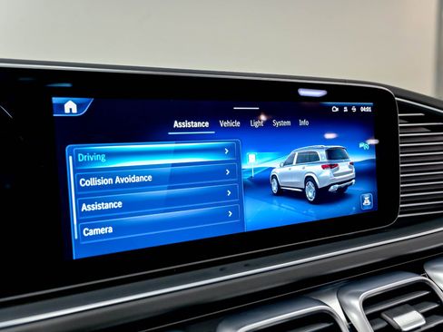 Used 2024 Mercedes-Benz Maybach GLS 600 4MATIC image 83