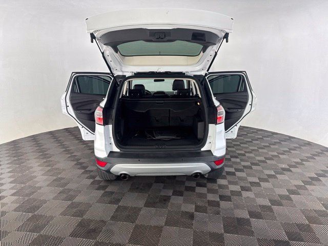Used 2017 Ford Escape SE w/ SE Leather Comfort Package FWD image 15
