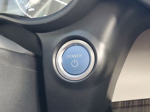 Certified 2024 Toyota Sienna Limited image 29