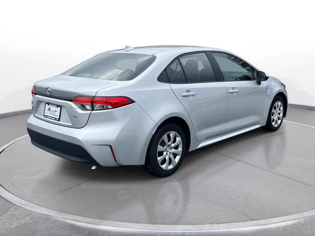 Used 2025 Toyota Corolla LE FWD image 4