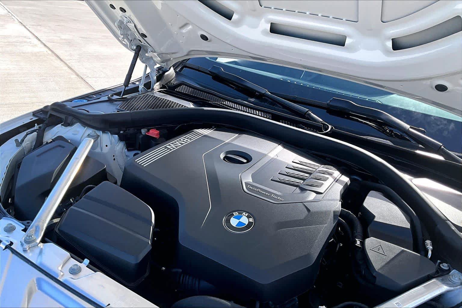 Used 2024 BMW 430i Coupe w/ Convenience Package RWD image 29