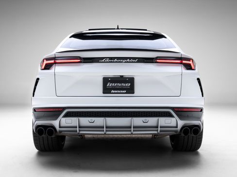 Used 2021 Lamborghini Urus image 5