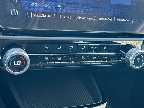 New 2027 Chevrolet Bolt LT w/ Comfort Package FWD image 21