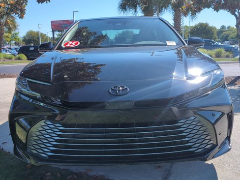 Certified 2025 Toyota Camry XLE w/ Premium Plus Package FWD image 3