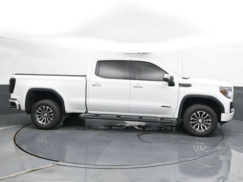 Used 2019 GMC Sierra 1500 AT4 w/ Off Road Performance Package AWD/4WD image 4