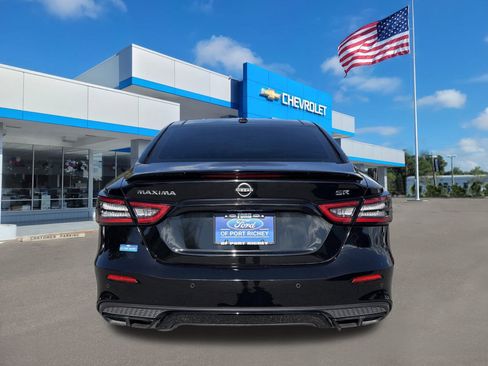 Used 2023 Nissan Maxima SR w/ Sport Mat Group image 7