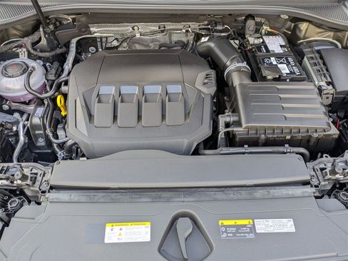 New 2025 Audi Q3 2.0T Premium image 12