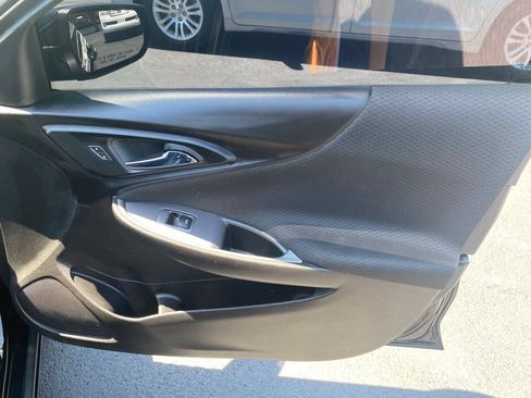 Used 2022 Chevrolet Malibu LT FWD image 24