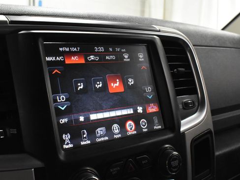 Used 2017 RAM 1500 Classic SLT AWD/4WD image 15