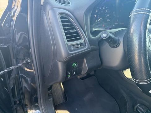 Used 2022 Honda HR-V EX image 15