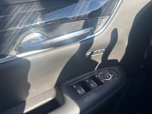 Used 2021 Cadillac XT6 Premium Luxury AWD/4WD image 27