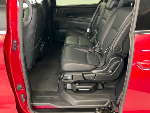 Used 2025 Honda Odyssey Sport-L image 21