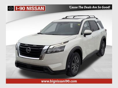 Used 2022 Nissan Pathfinder SV w/ SV Premium Package