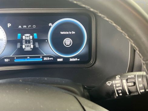 Used 2023 Hyundai Kona Limited image 12