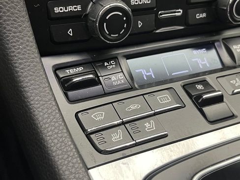 Used 2015 Porsche 911 Carrera S image 17