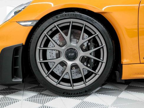 Used 2025 Porsche 718 Cayman GT4 RS image 42