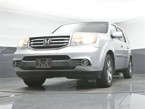 Used 2014 Honda Pilot Touring image 11