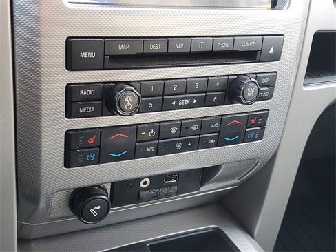 Used 2011 Ford F150 Lariat Limited image 26