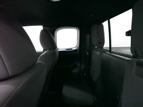 Used 2019 Toyota Tacoma TRD Sport w/ Technology Package image 27