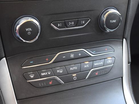 Used 2020 Ford Edge SEL AWD/4WD image 66