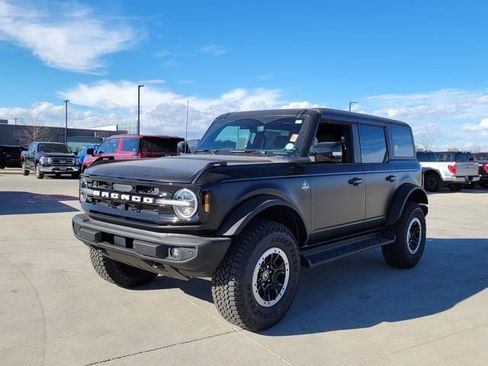 New 2025 Ford Bronco Outer Banks w/ Sasquatch Package image 4