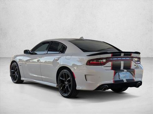 Used 2022 Dodge Charger R/T w/ Blacktop Package image 8