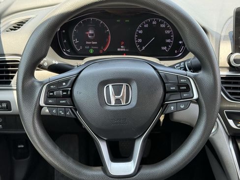 Used 2018 Honda Accord LX image 11