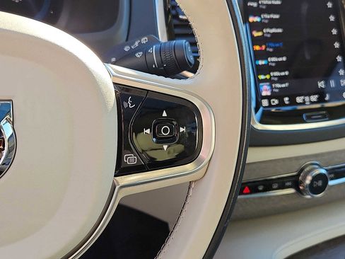 Certified 2023 Volvo XC90 T8 Plus w/ Protection Package Premier image 20