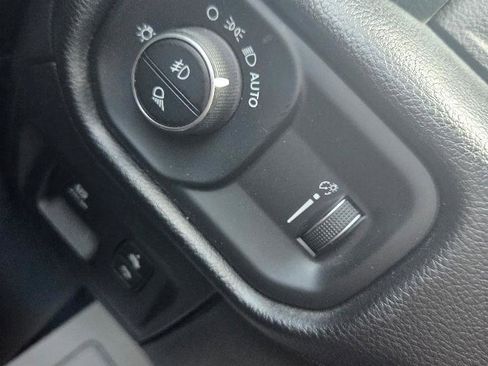 Used 2020 RAM 1500 Big Horn AWD/4WD image 28