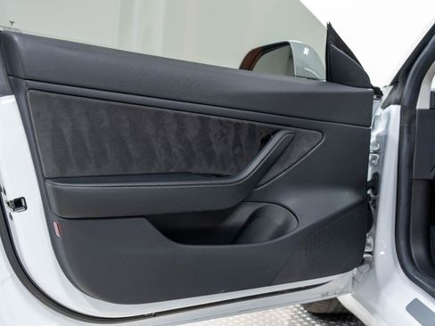 Used 2019 Tesla Model 3 Long Range image 52