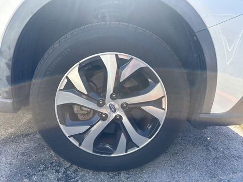 Used 2020 Subaru Outback Limited AWD/4WD image 8