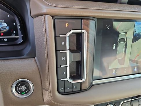 Used 2023 GMC Yukon XL Denali w/ Max Trailering Package image 16