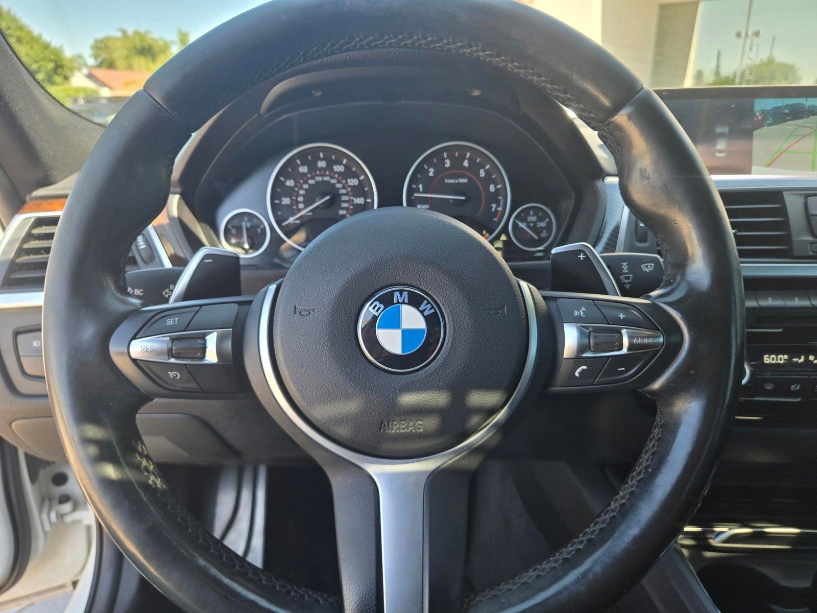 Used 2017 BMW 340i xDrive Sedan w/ Technology Package AWD/4WD image 32