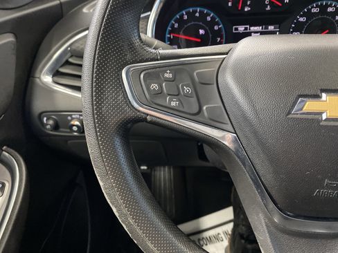 Used 2019 Chevrolet Malibu LT image 18