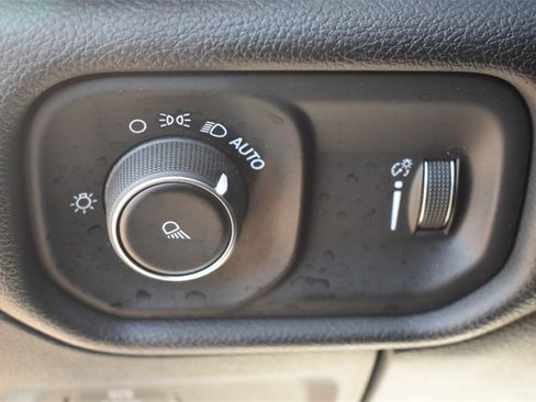 Used 2024 RAM 1500 Laramie image 29