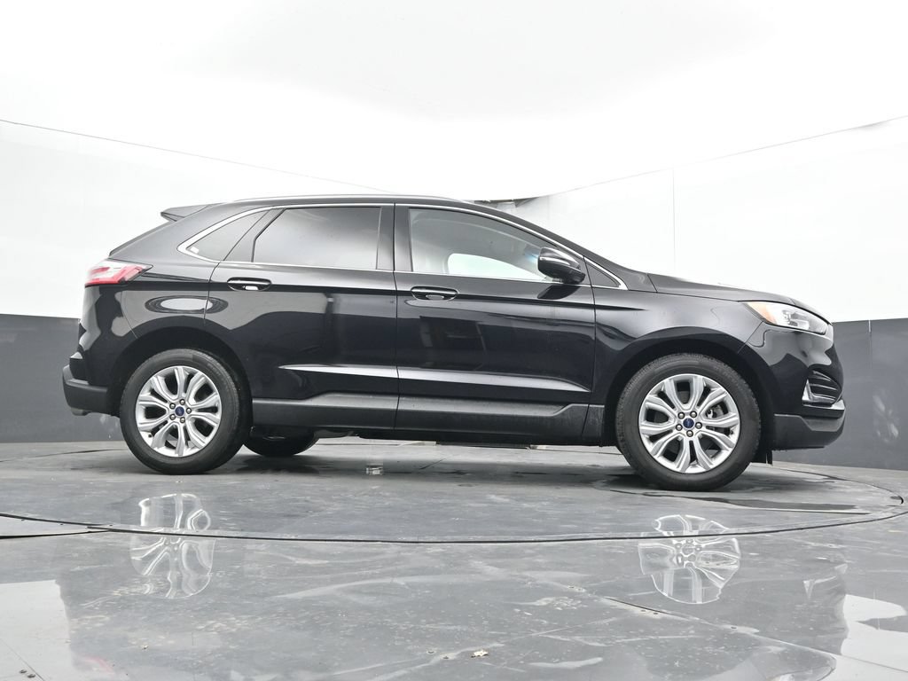 Used 2020 Ford Edge Titanium AWD/4WD image 24