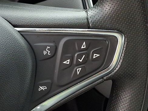 Used 2021 Chevrolet Equinox LS image 21