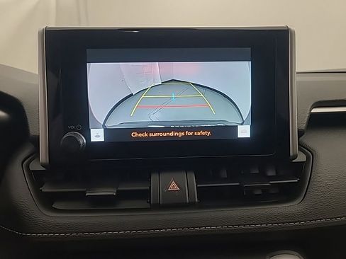 Used 2025 Toyota RAV4 LE image 33