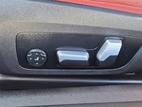 Used 2023 BMW 430i xDrive Coupe w/ M Sport Package image 19