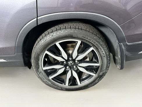 Used 2022 Honda Pilot Touring image 11