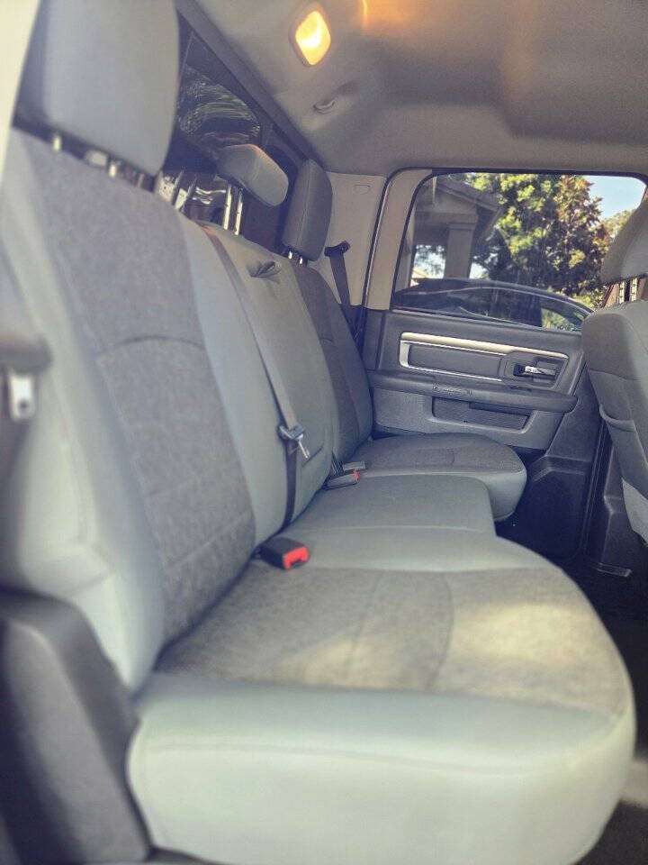Used 2017 RAM 1500 Big Horn RWD image 49